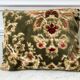 Coussin en velour ras vert sauge années 70