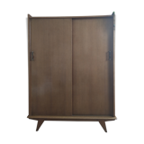 Wardrobe, compass feet