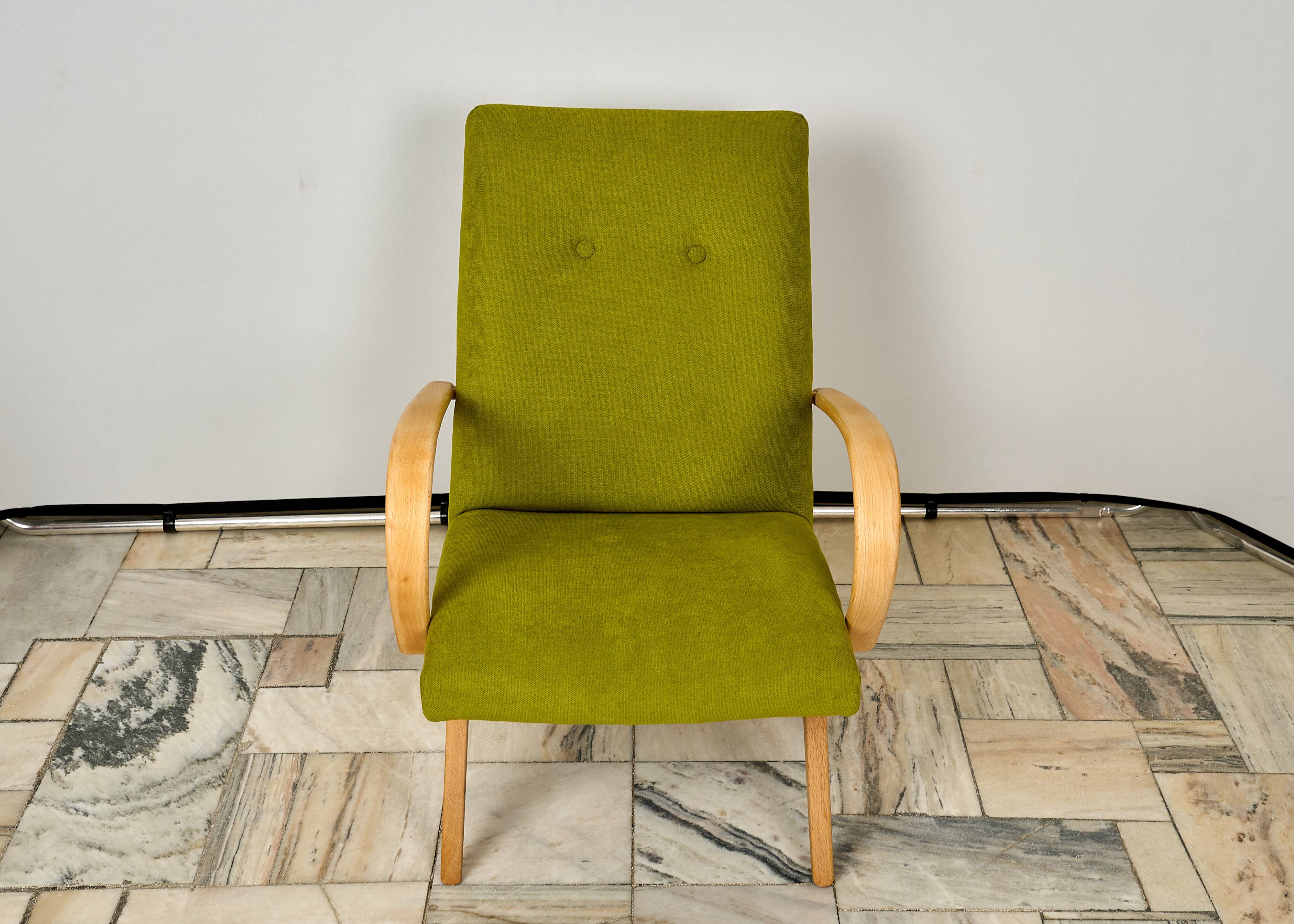 Armchair designed by Jaroslav Smidek for Ton, Czechoslovakia 1960s.
