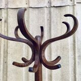 Baumann parrot coat rack