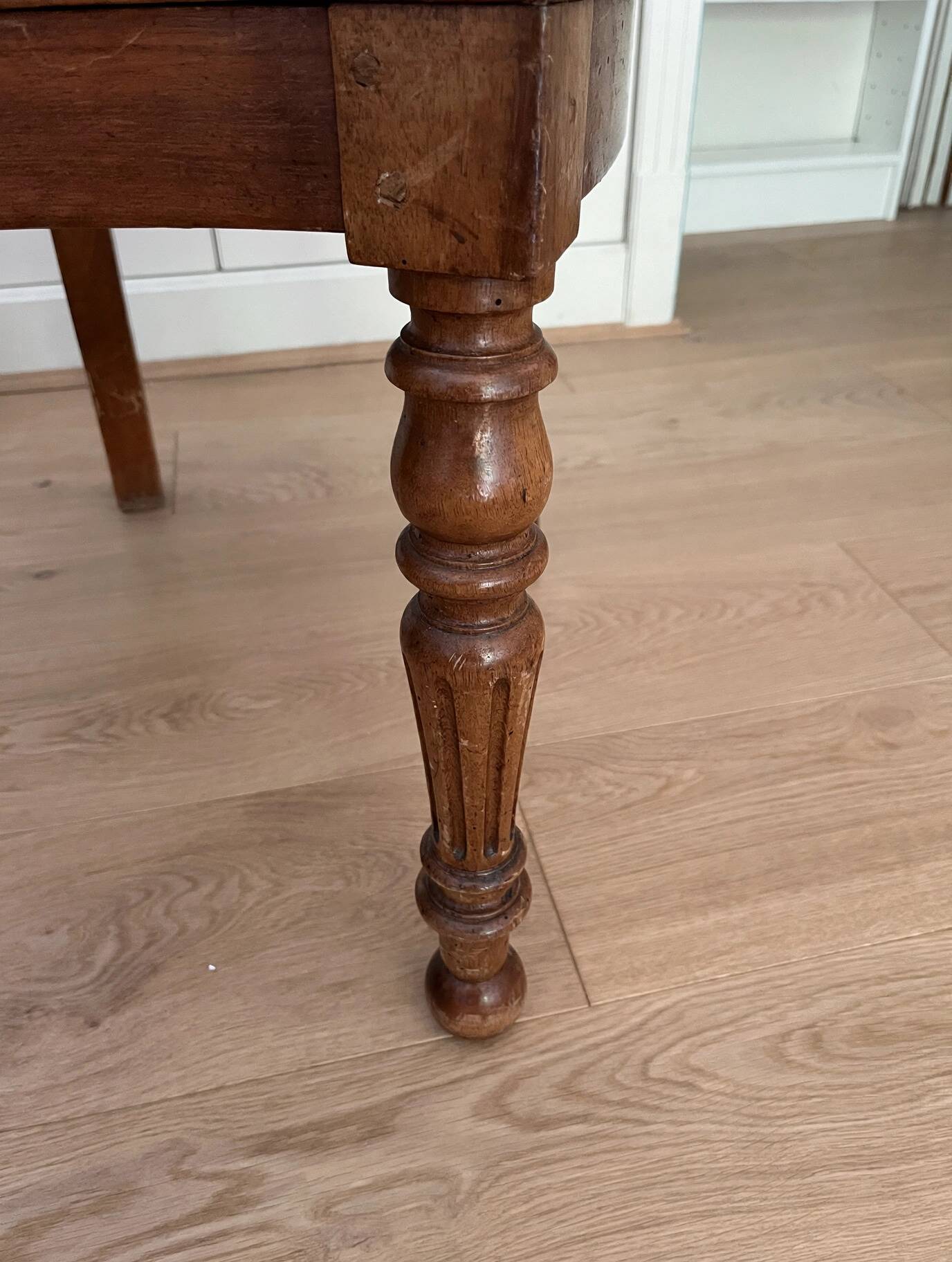 Fauteuil de bureau en bois canné 19e s