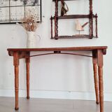 Old wooden table with turned legs - speckled top