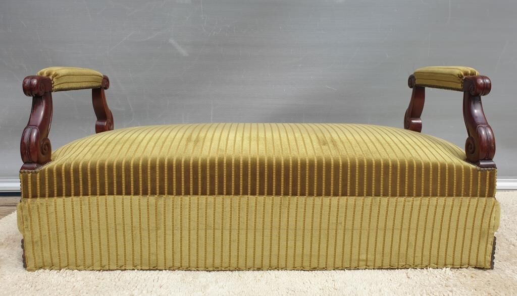 Sofa terminal velvet style Restoration