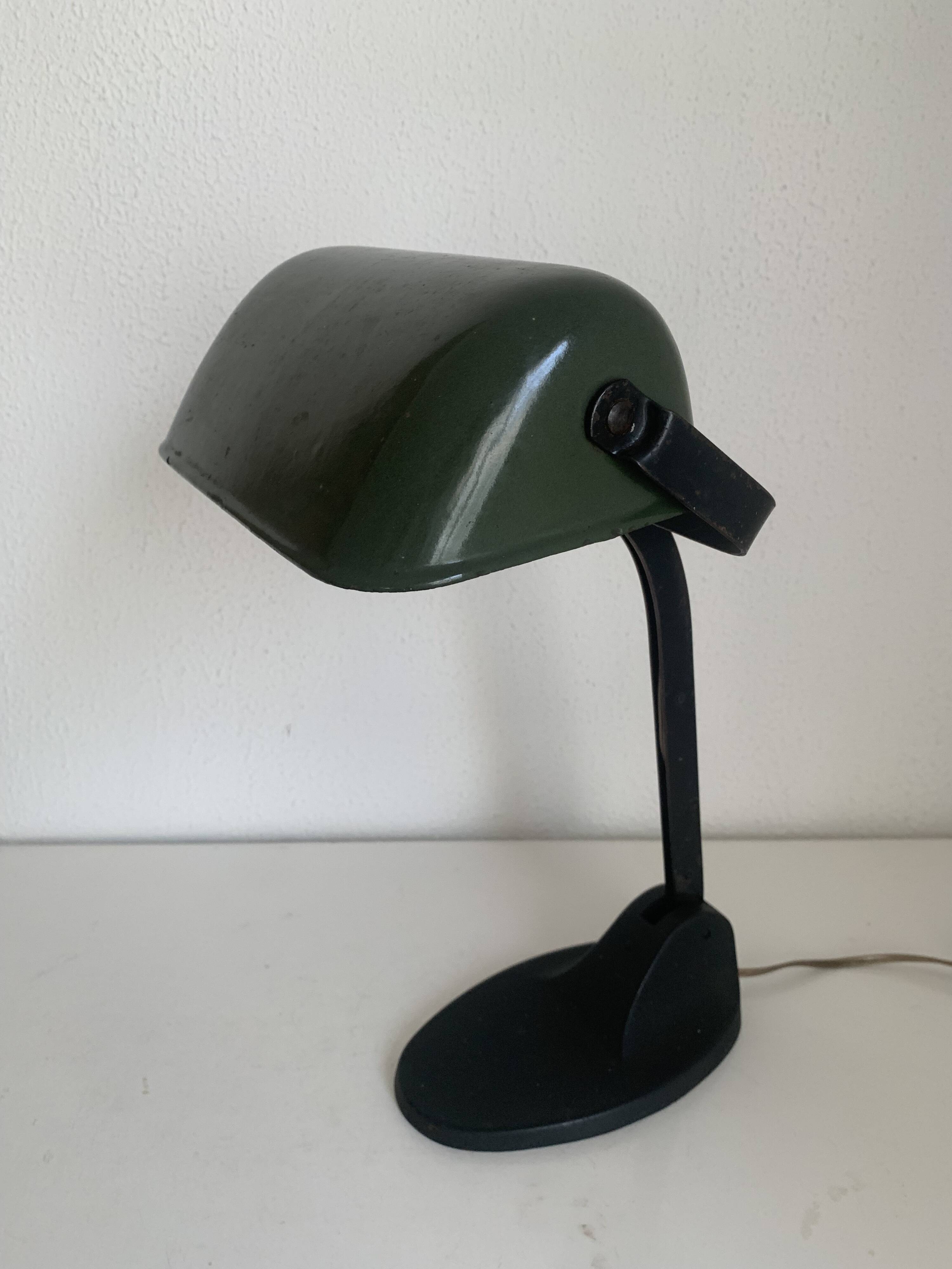 Vintage 1930s Viktoria enamelled cast iron Bauhaus lamp - 40 cm