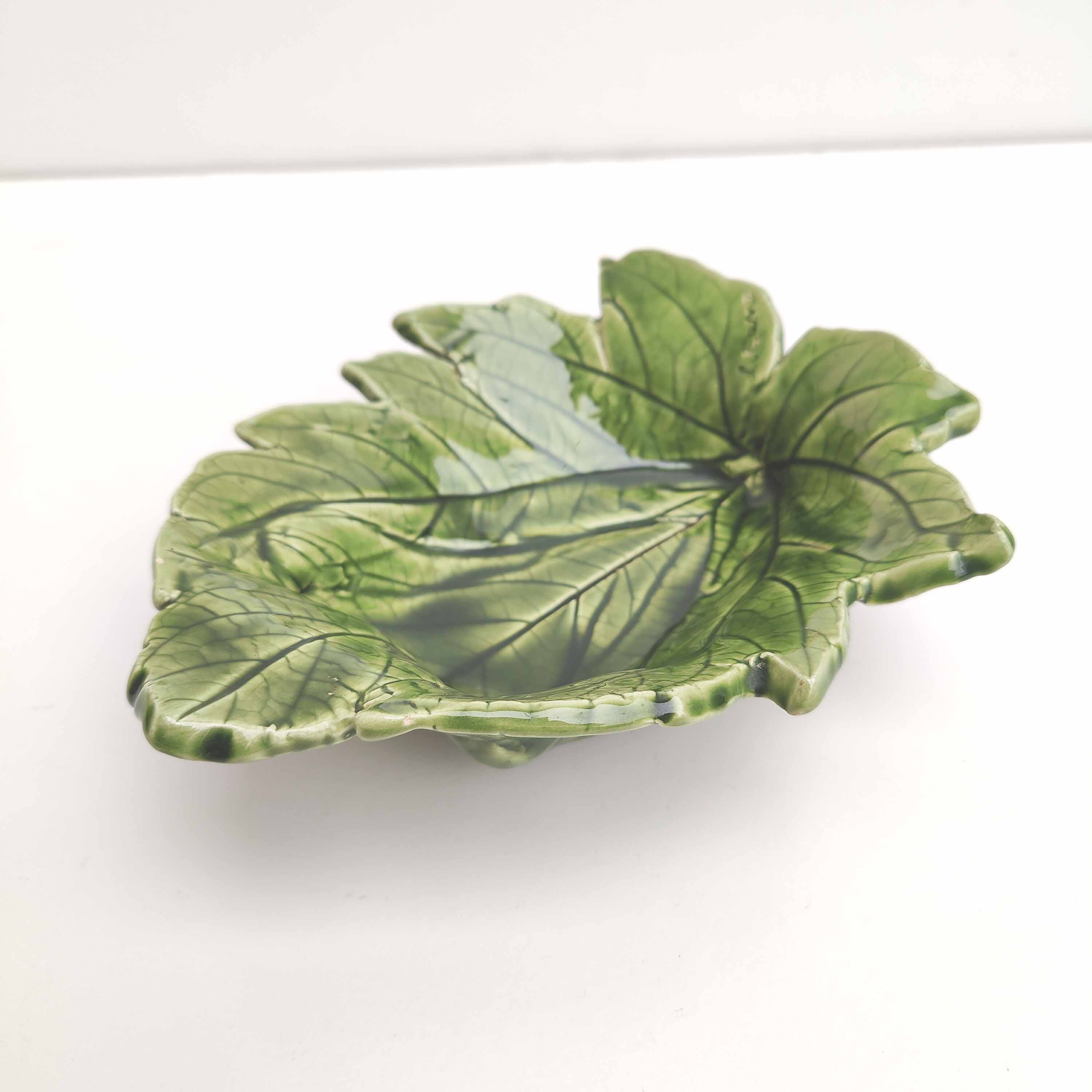 Vintage ceramic leaf cup signed Liliane