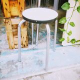 Round tab in formica