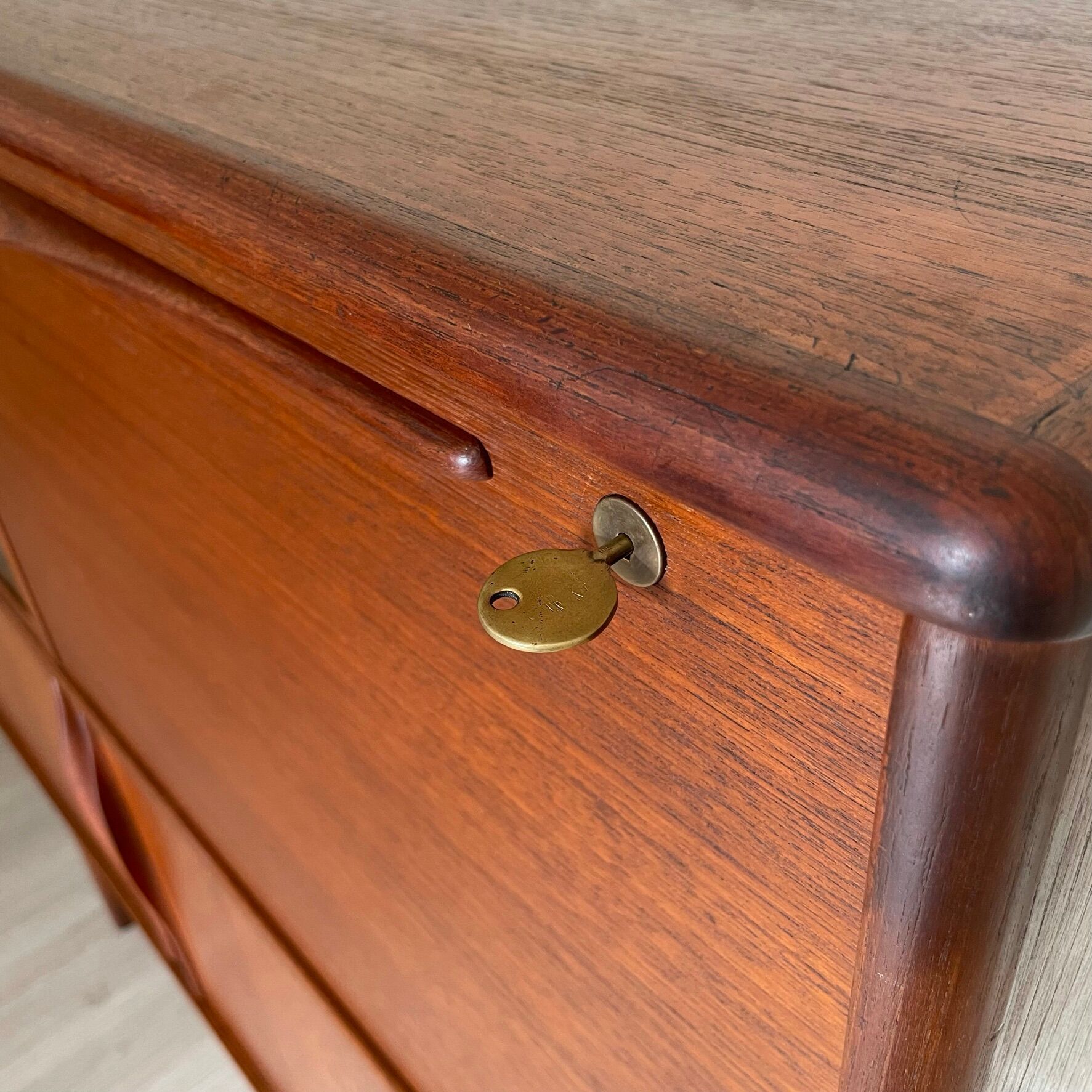 Scandinavian Buffet Bar, teak