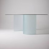 Oval glass table