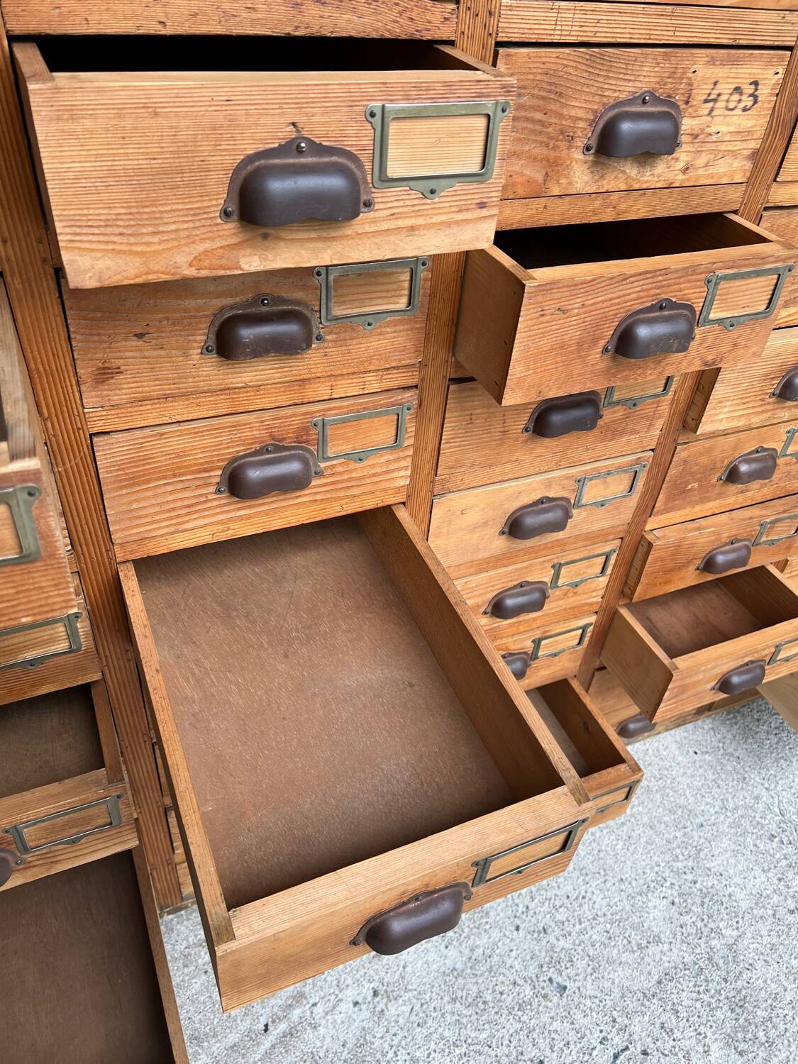 Vintage hardware trade furniture