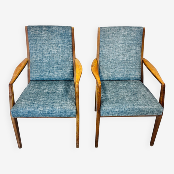 Deux fauteuils modèles Casala