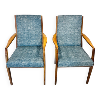 Deux fauteuils modèles Casala