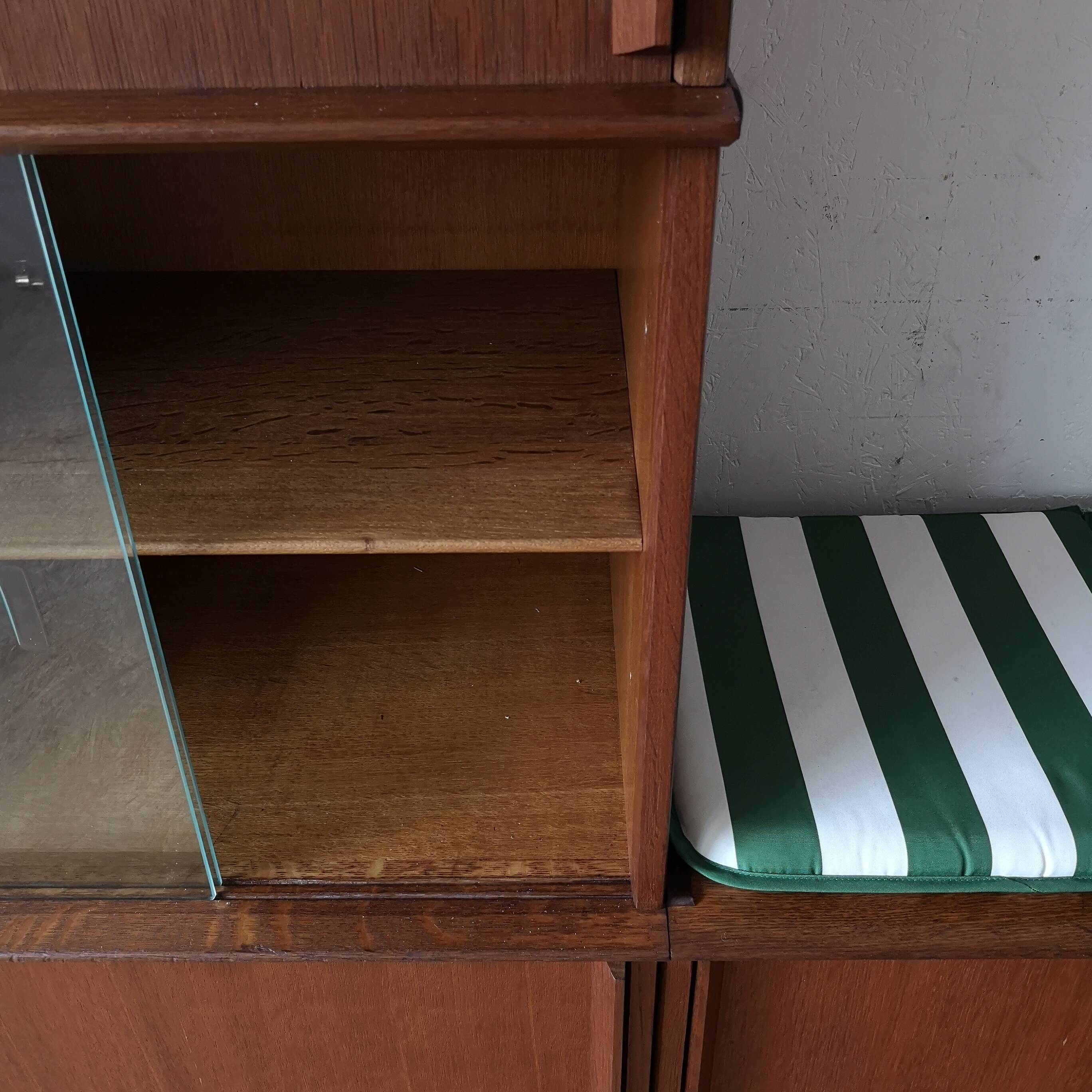 Asymmetrical Oscar furniture from the 60s/70s.