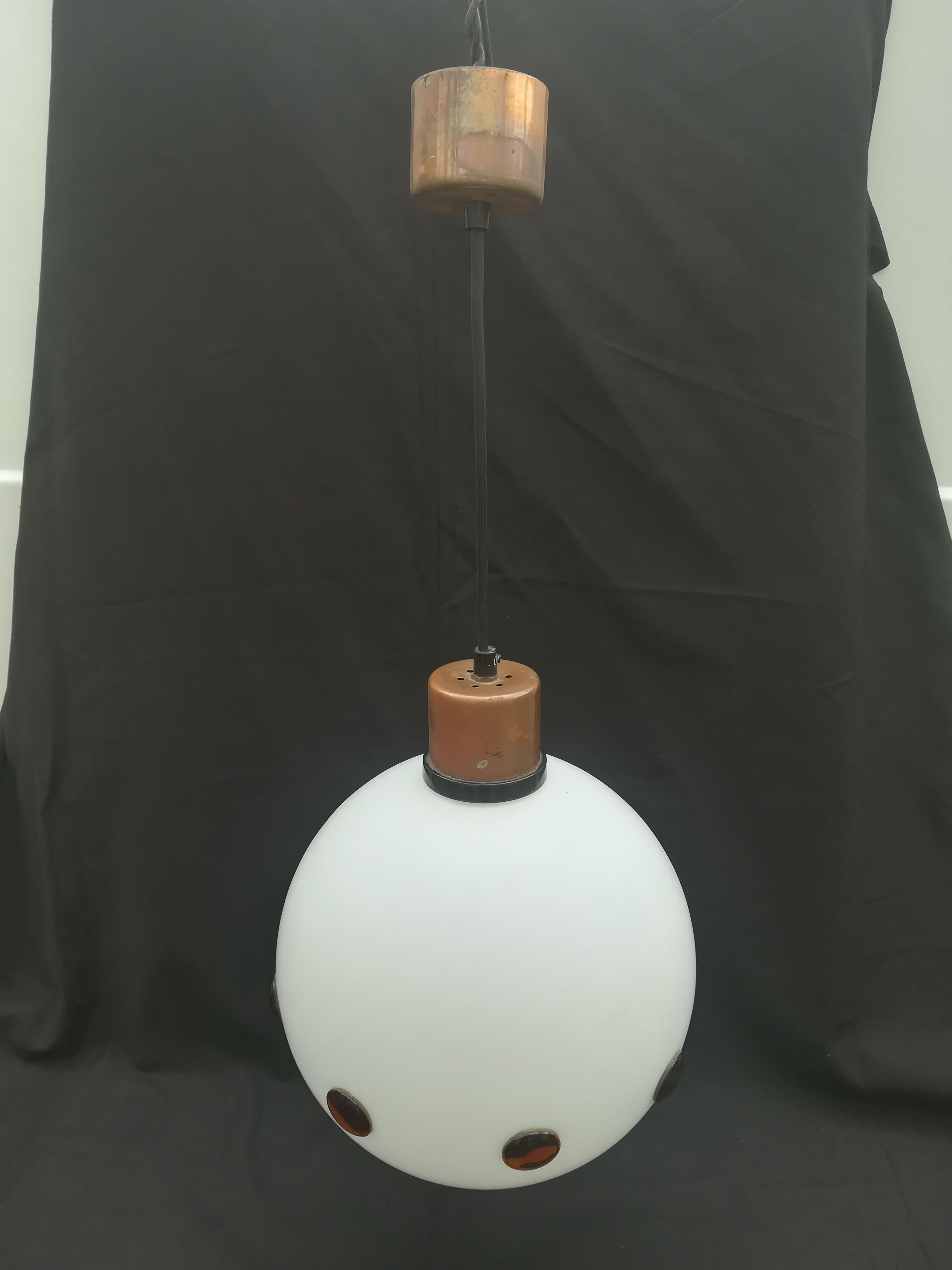 Pendant lamp ball in opaline