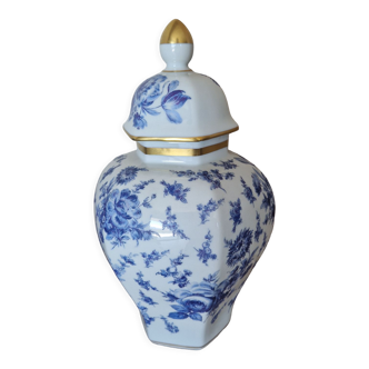 Romantic blue floral decoration vase
