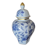 Vase décor floral bleu romantique