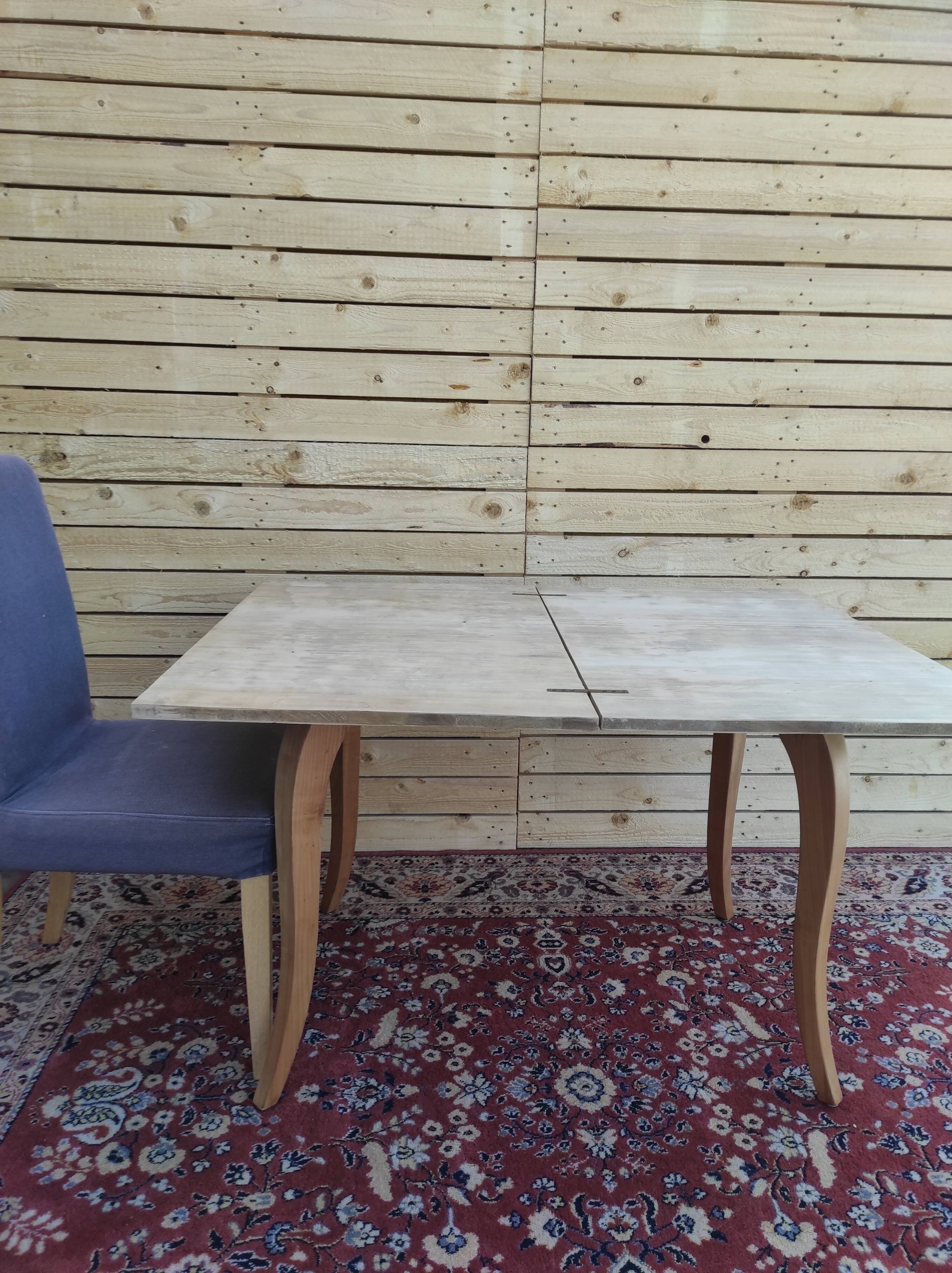 Foulque Table