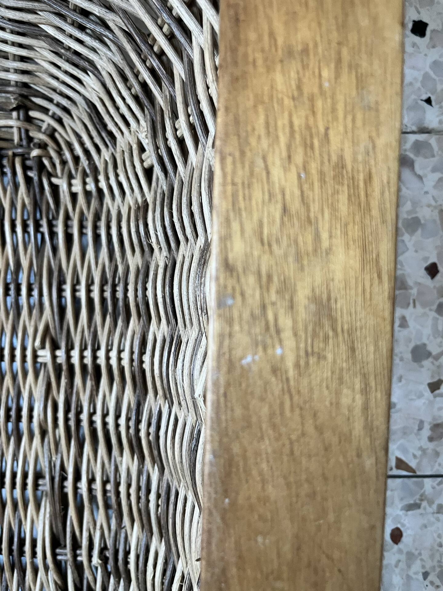 Panier en osier et bois 