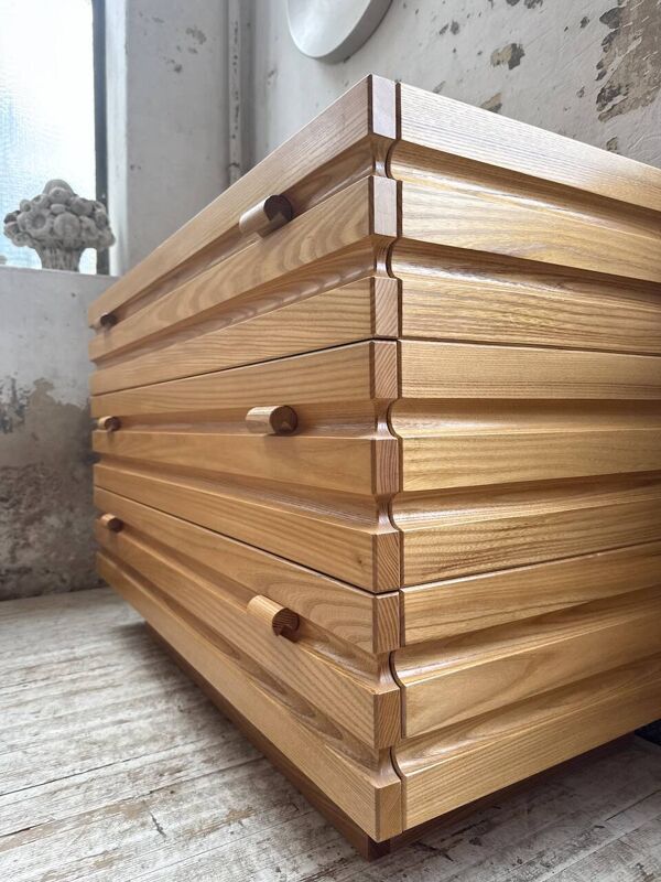 Commode en orme massif Maison Regain