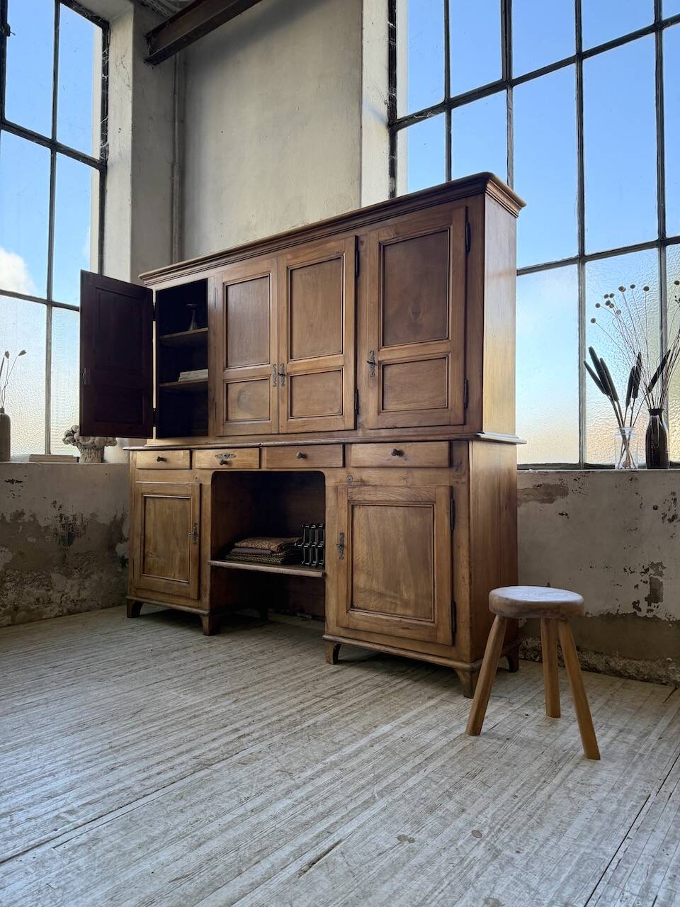 Mountain walnut furniture XXL 1900