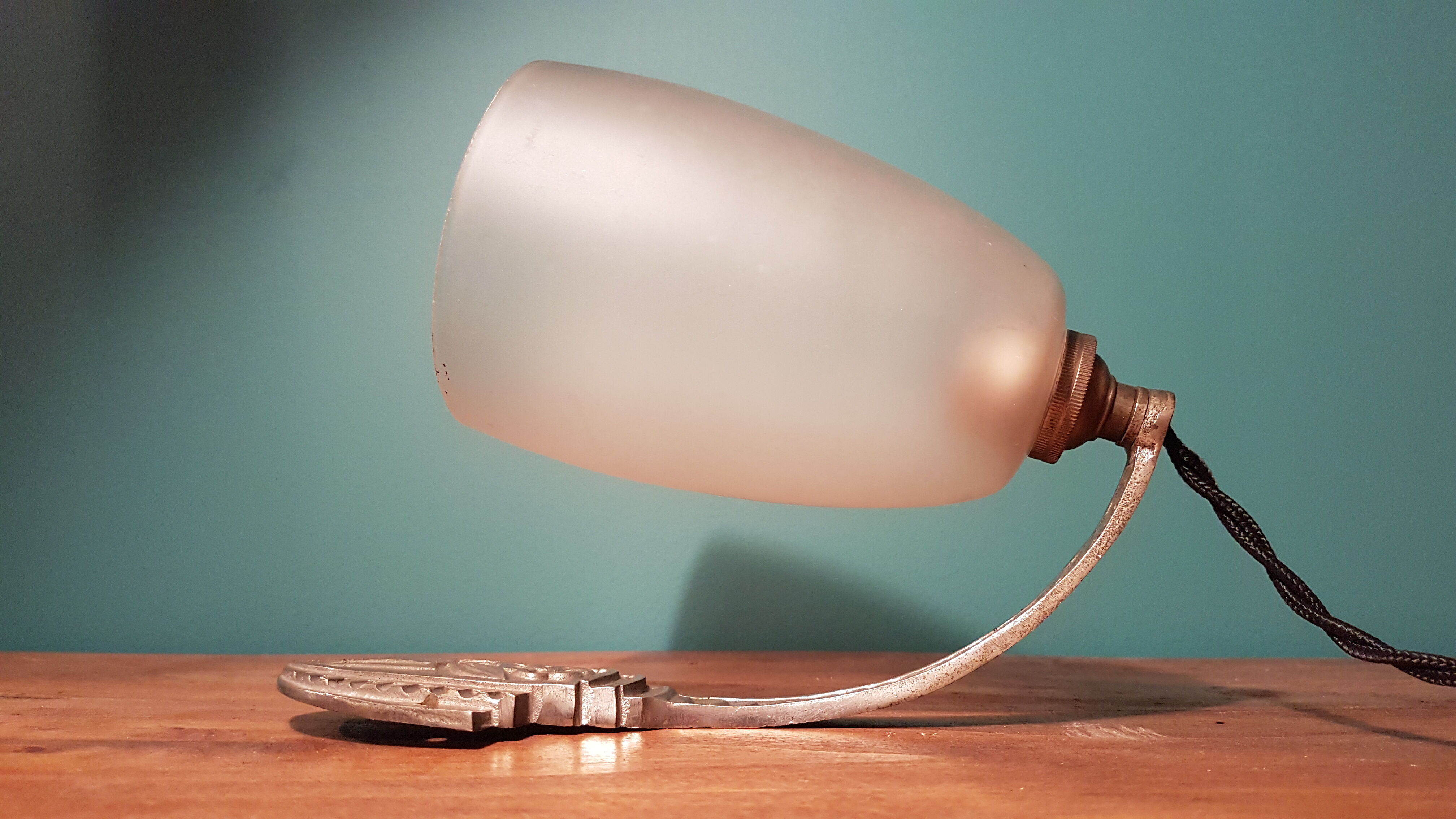 Wall light Art deco stylized flower base