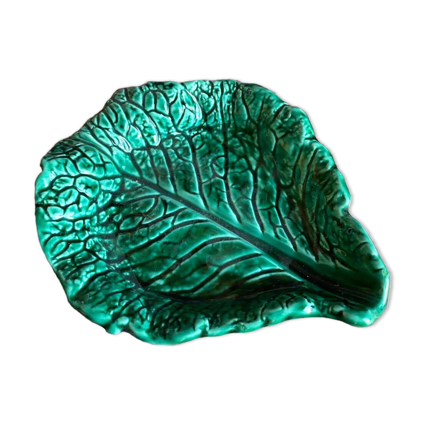 Small ceramic cabbage leaf dish