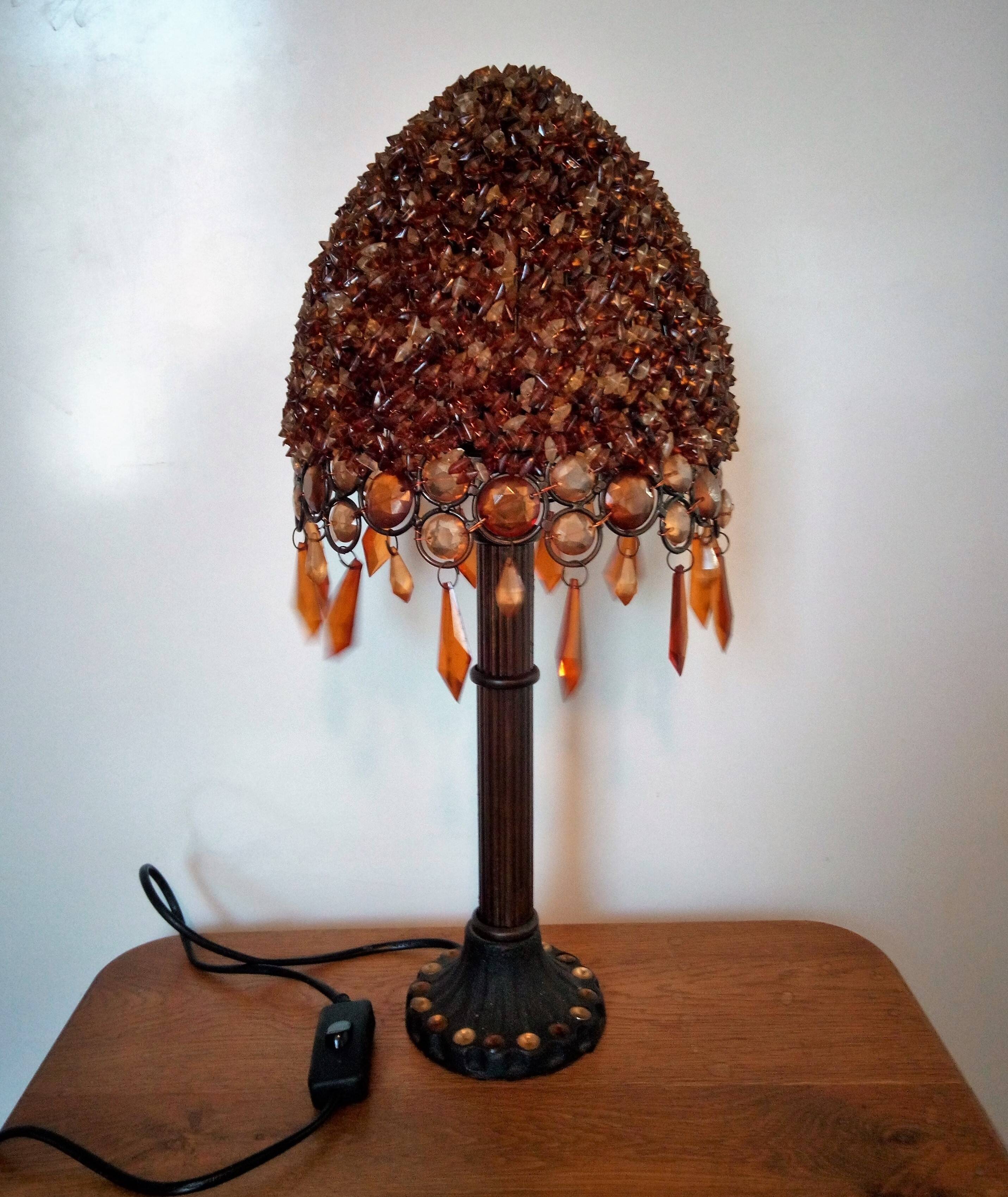 Table lamp