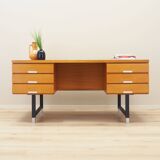 Ash desk, Danish design, 1970s, manufacturer: Eigil Petersens Møbelfabrik