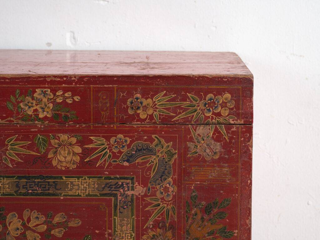 Antique chest painted vermilion red in pine wood – China, circa 1900