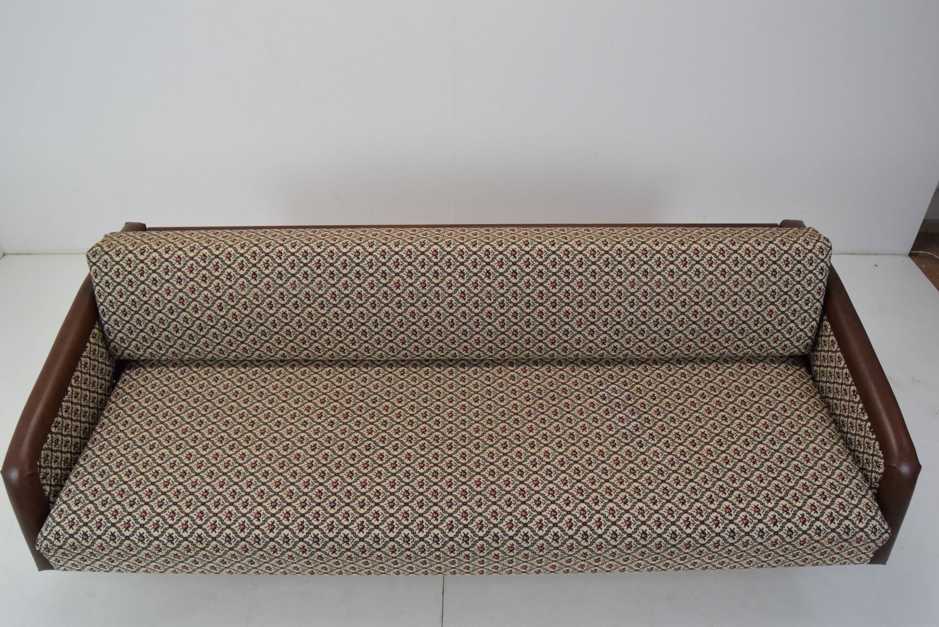 Mid-century 3-seat Sofa or Daybed,Jitona,1970's.