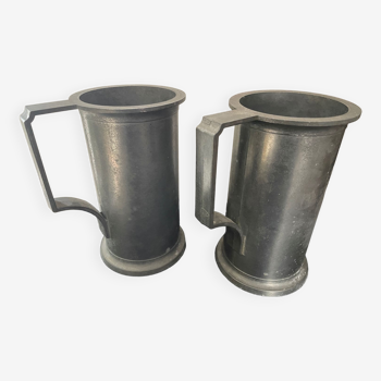 2 pewter apothecary measuring pots