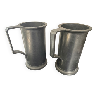 2 pewter apothecary measuring pots