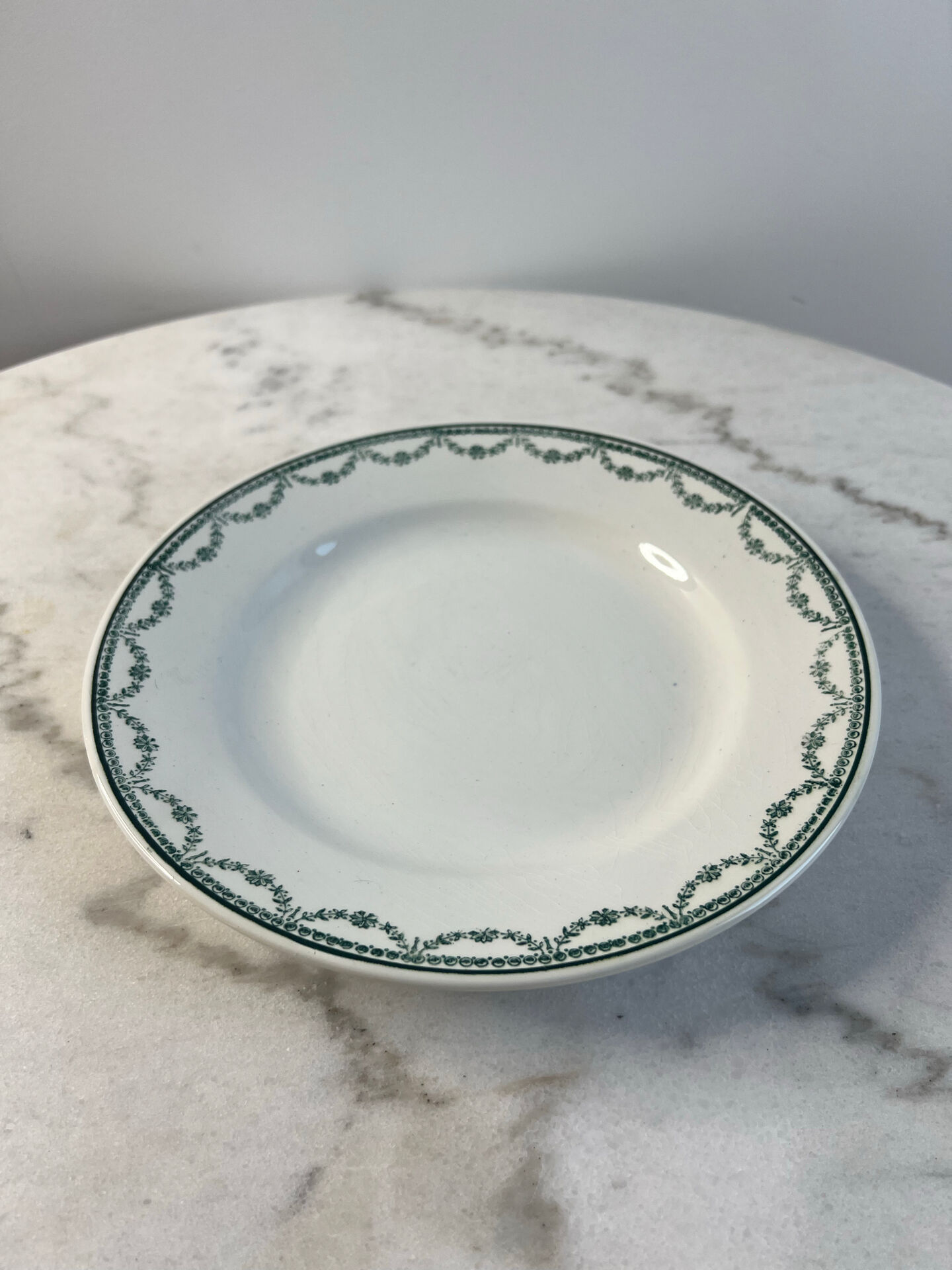 Lot de 6 assiettes plates en faïence Saint Amand 22,5cm