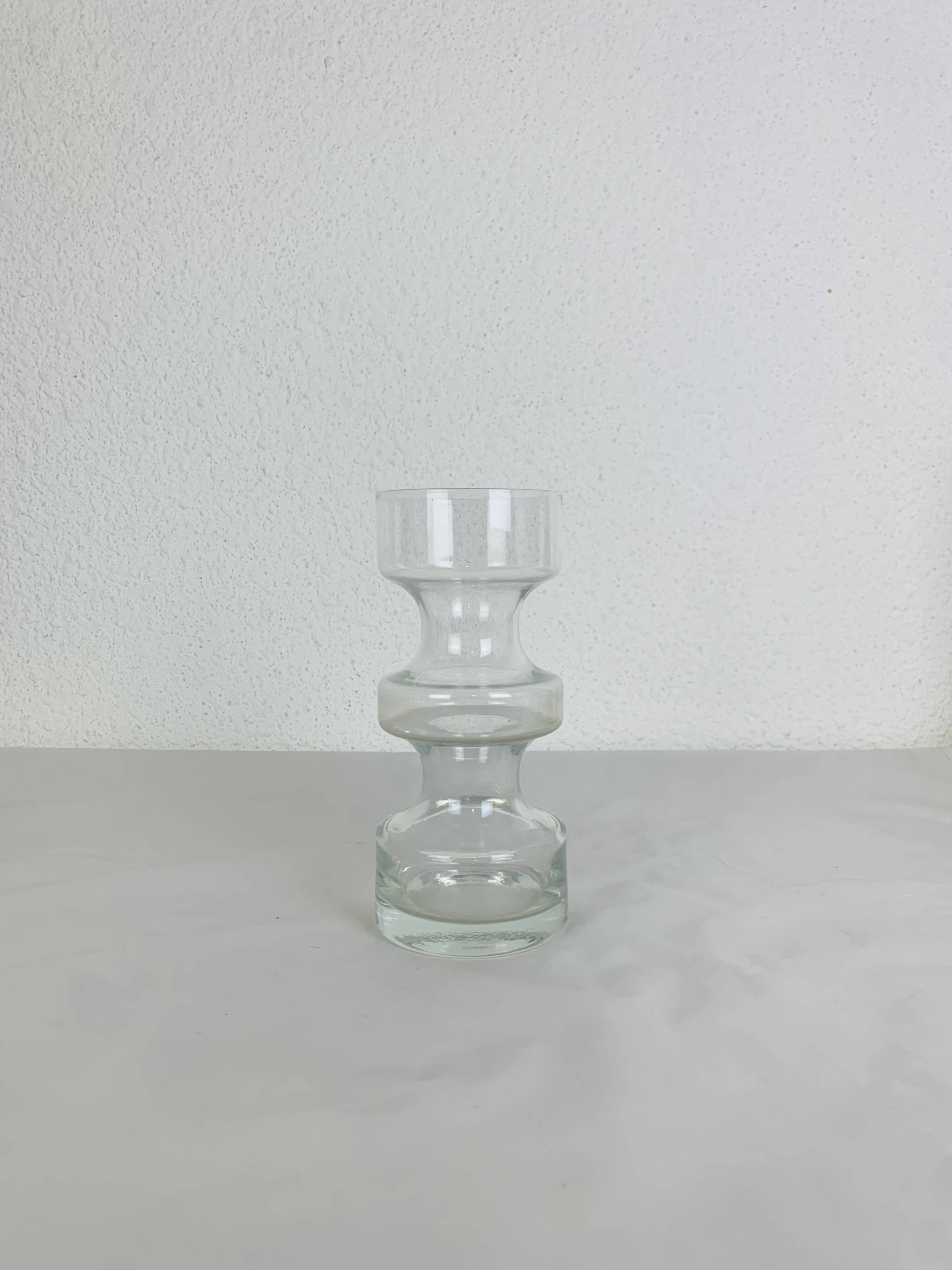Scandinavian scroll vase, Riihimaki Tamara Aladin glass