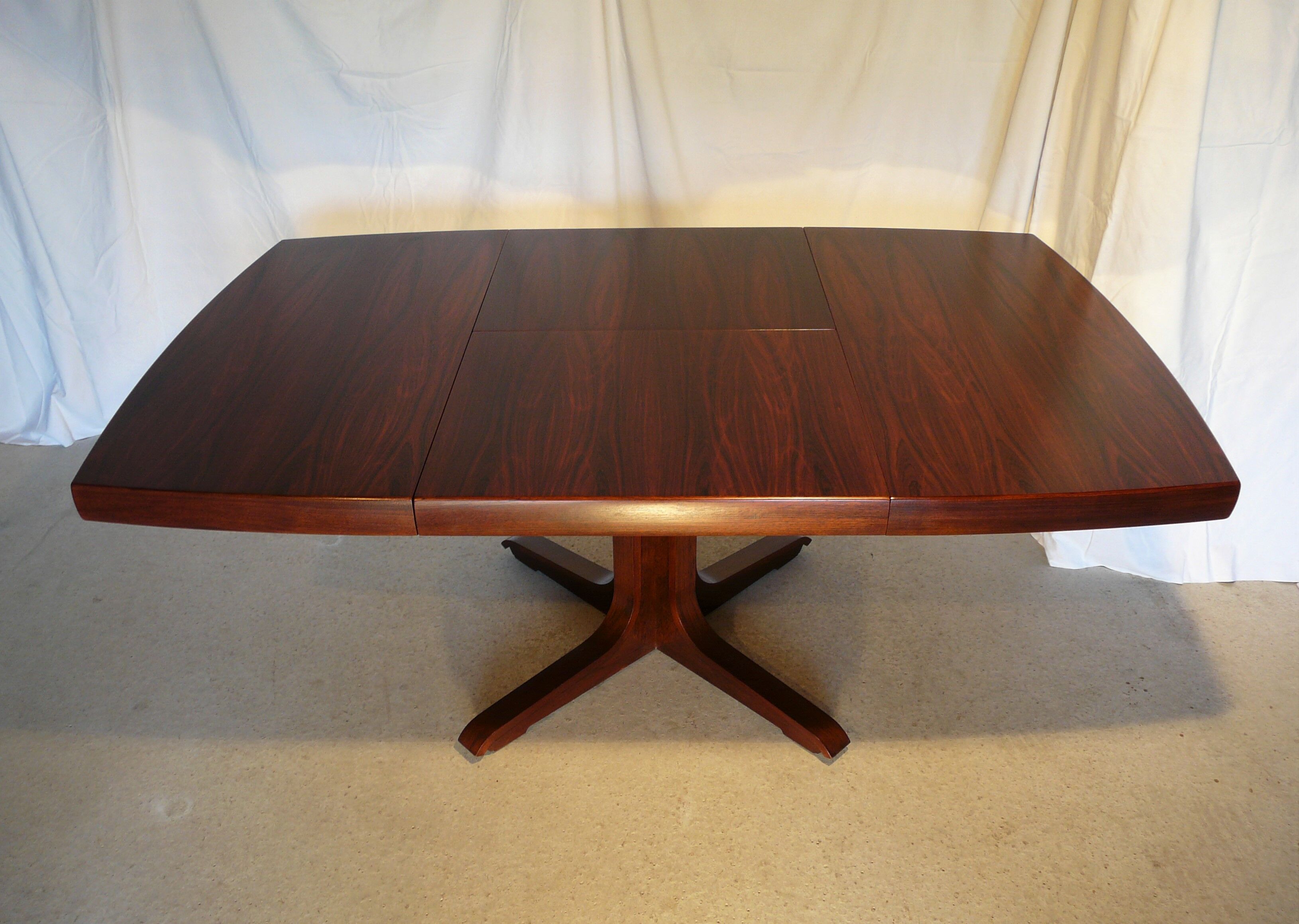 Vintage Scandinavian Baumann stretch table in rosewood