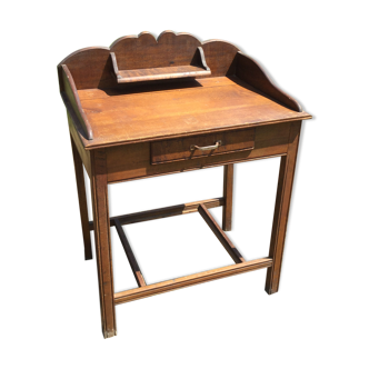 Wooden dressing table