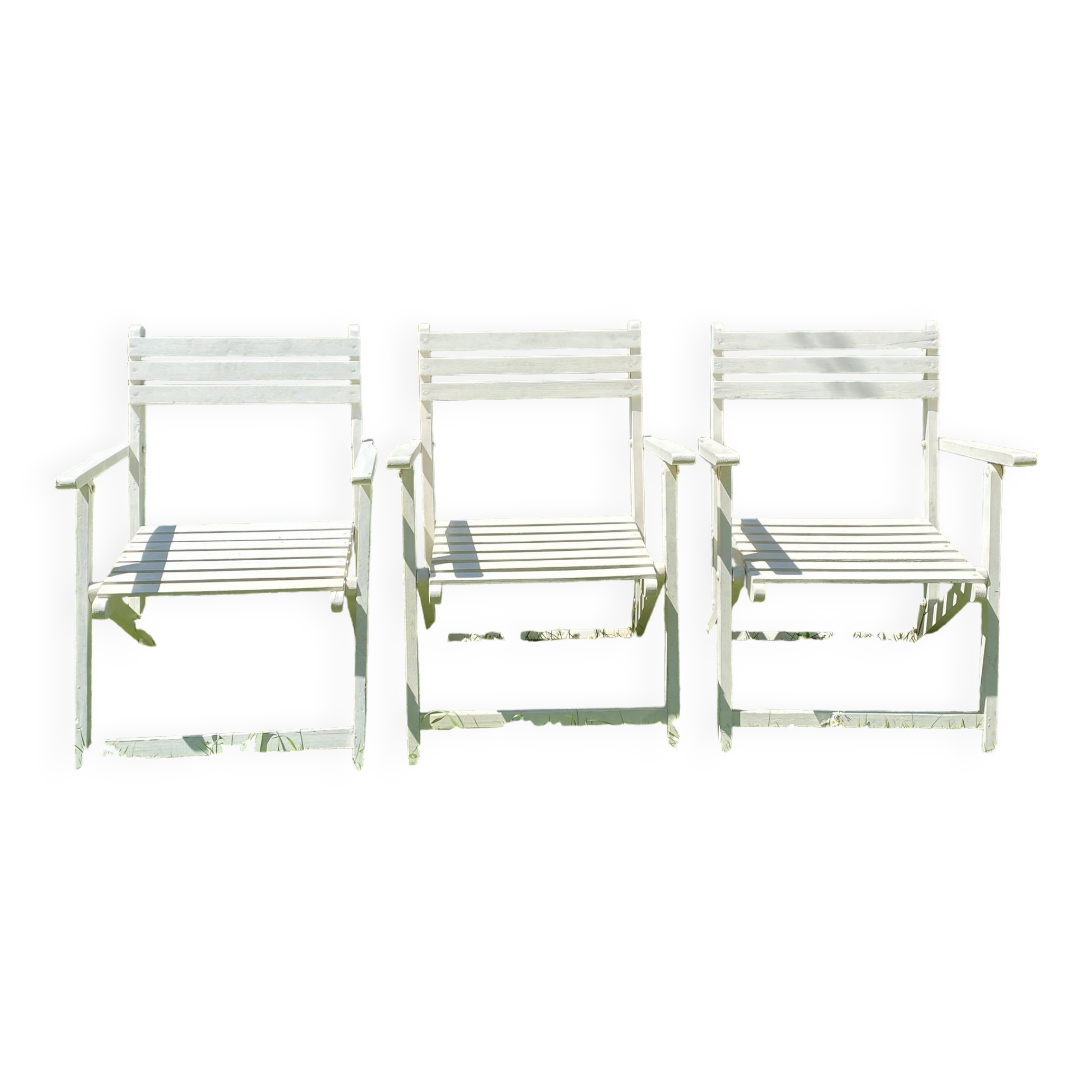 Folding slatted garden armchairs