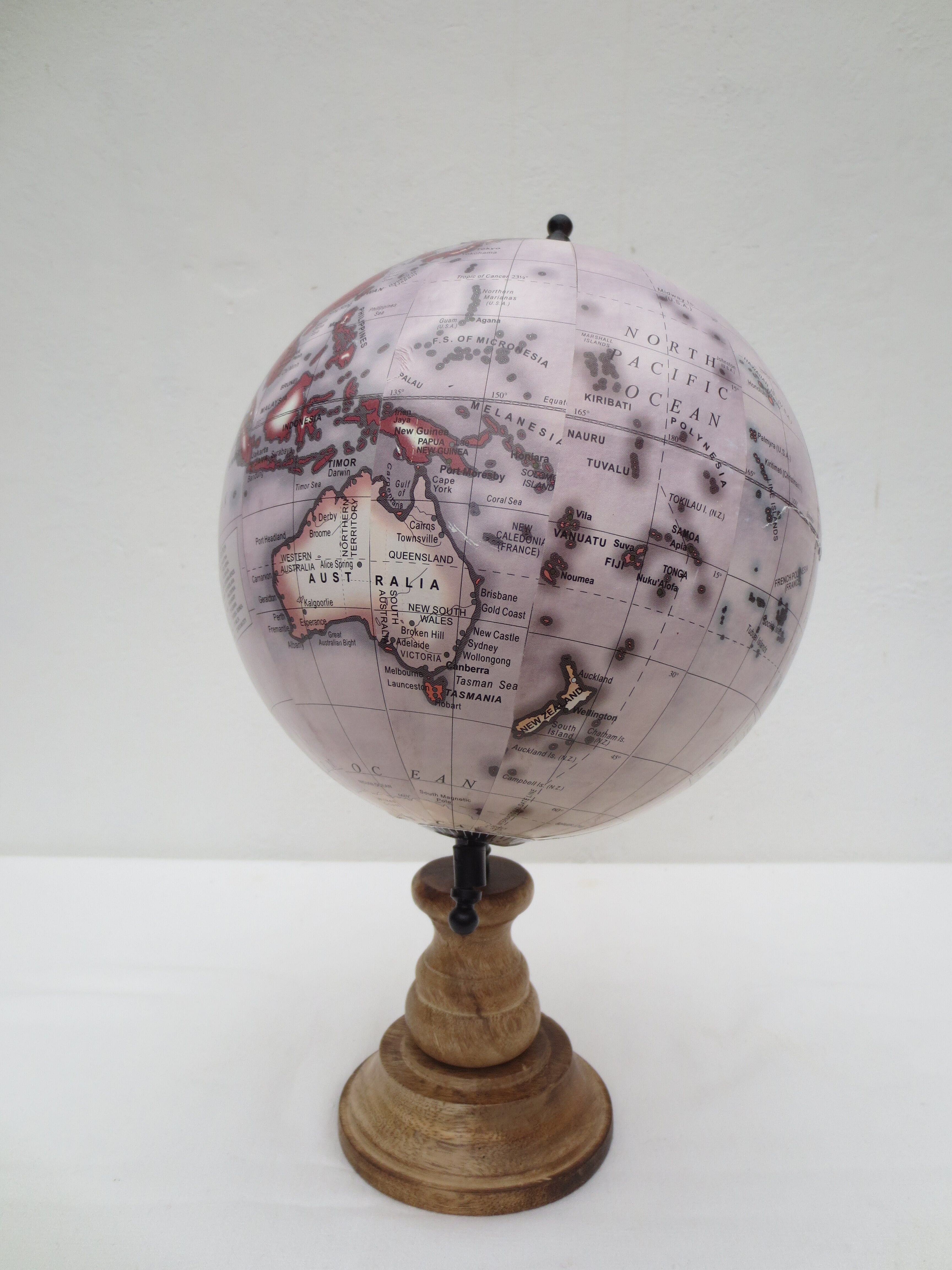 adorable little wooden foot world map