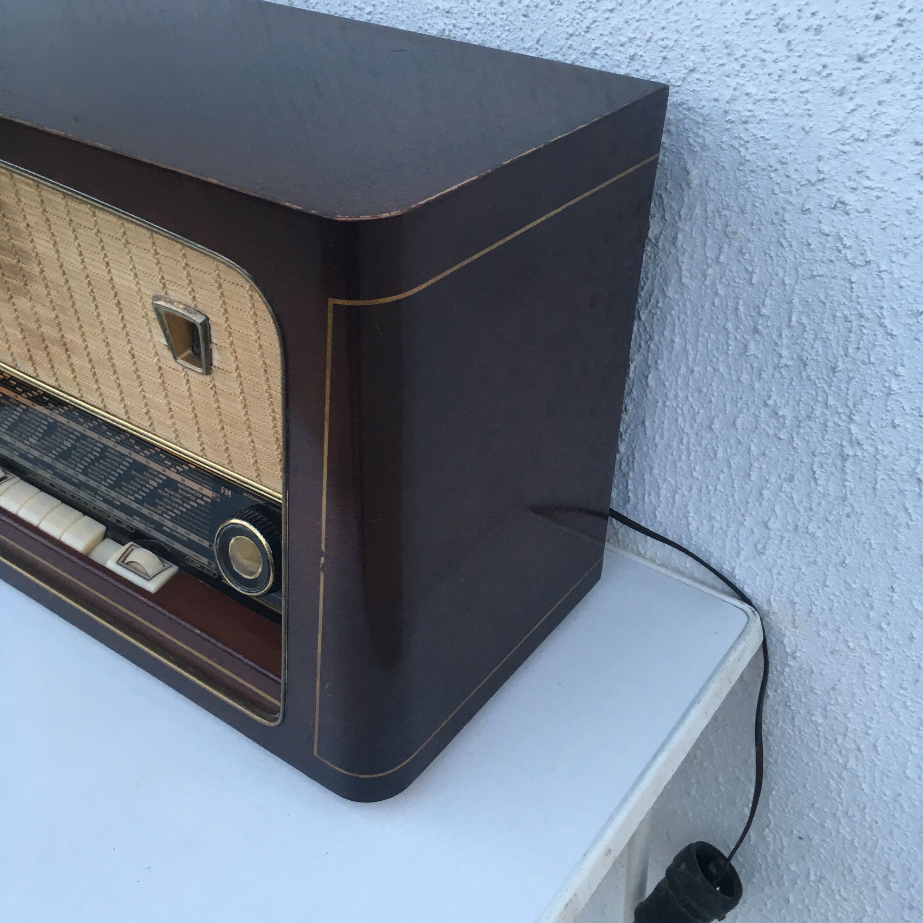 Wooden radio Radiobell