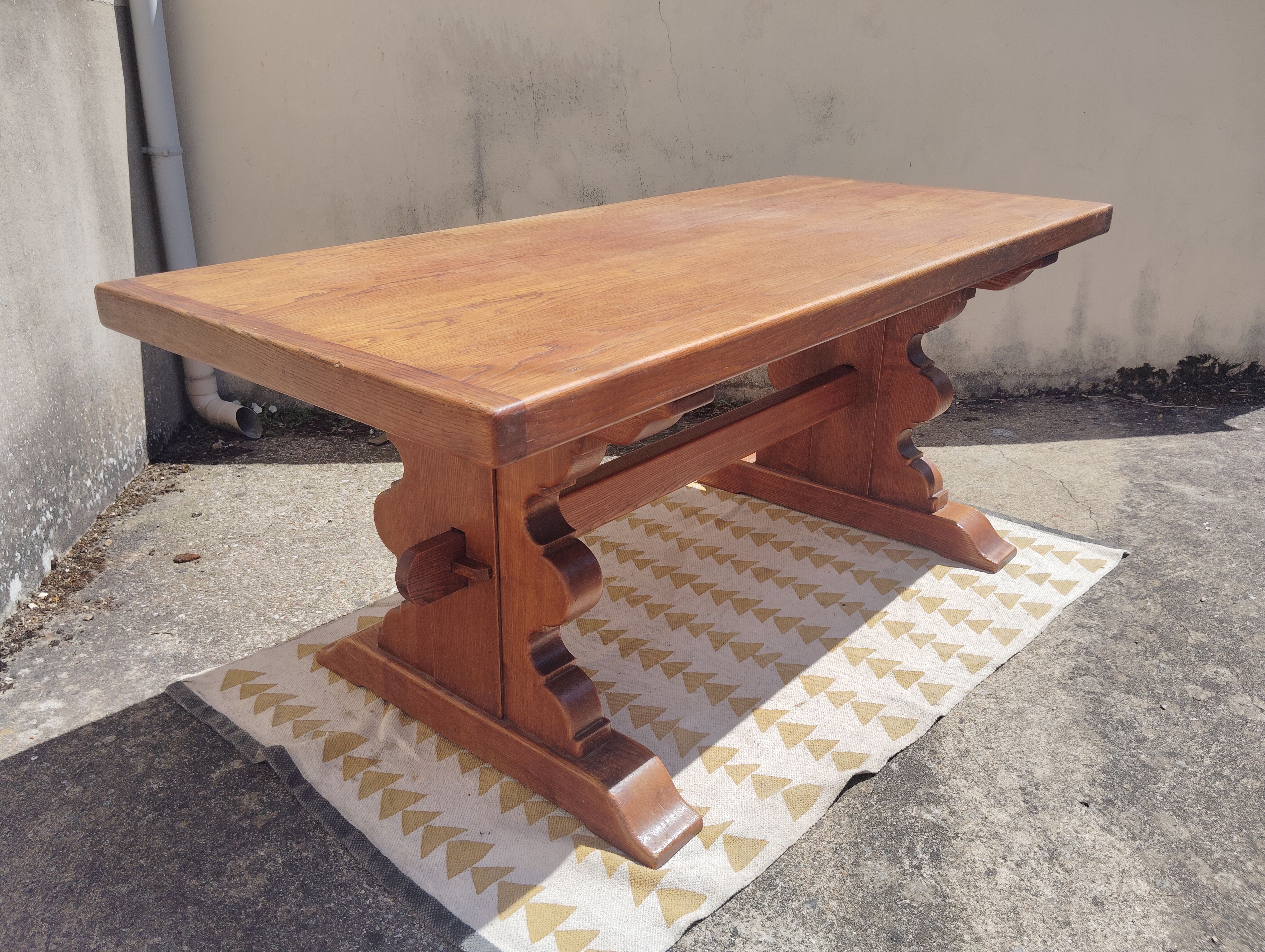 Table de ferme monastère
