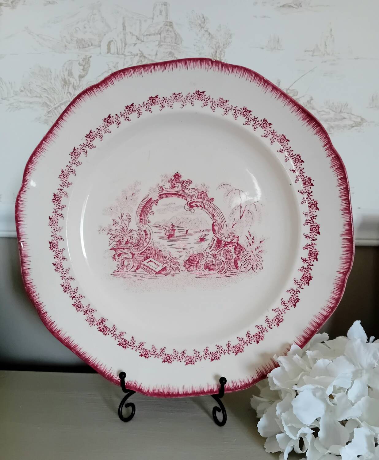 Longwy serving dish