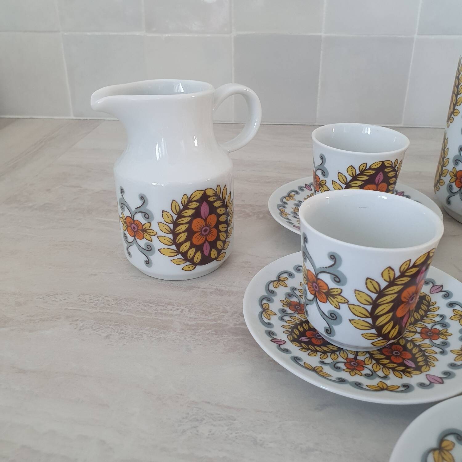 Vintage retro pattern coffee tea set