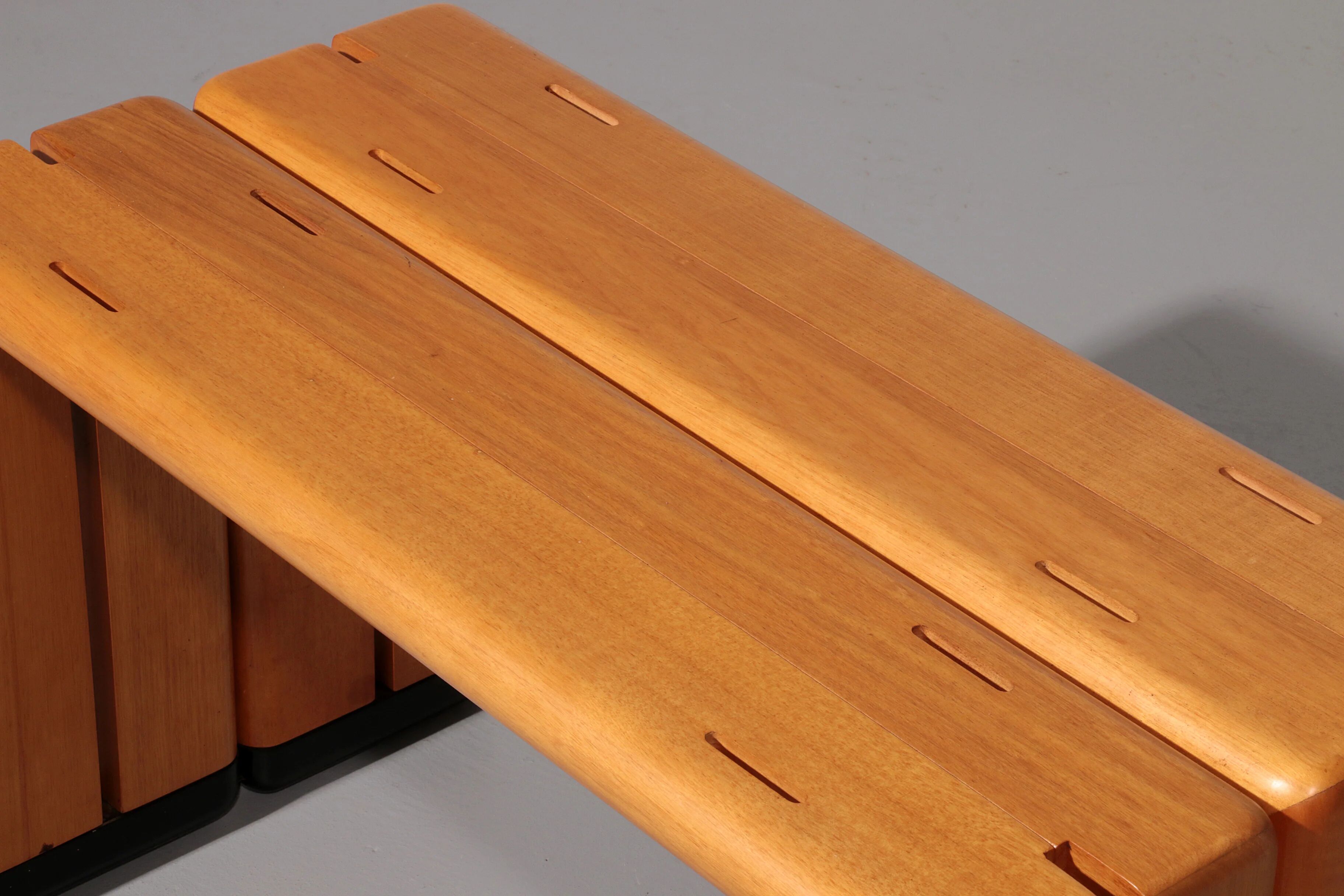 Bancs en hêtre italien des années 1960 – sièges intemporels du milieu du siècle