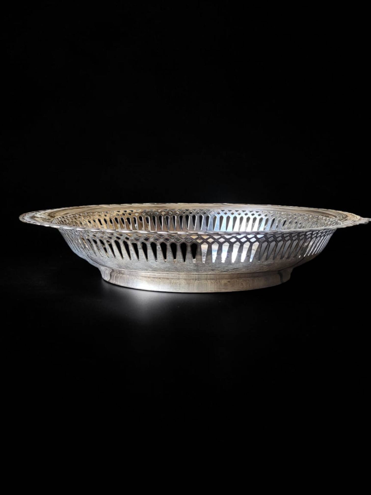 Silver-plated metal plate Germaine Monteil Paris