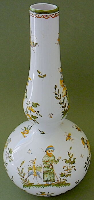 Earthenware gourd vase