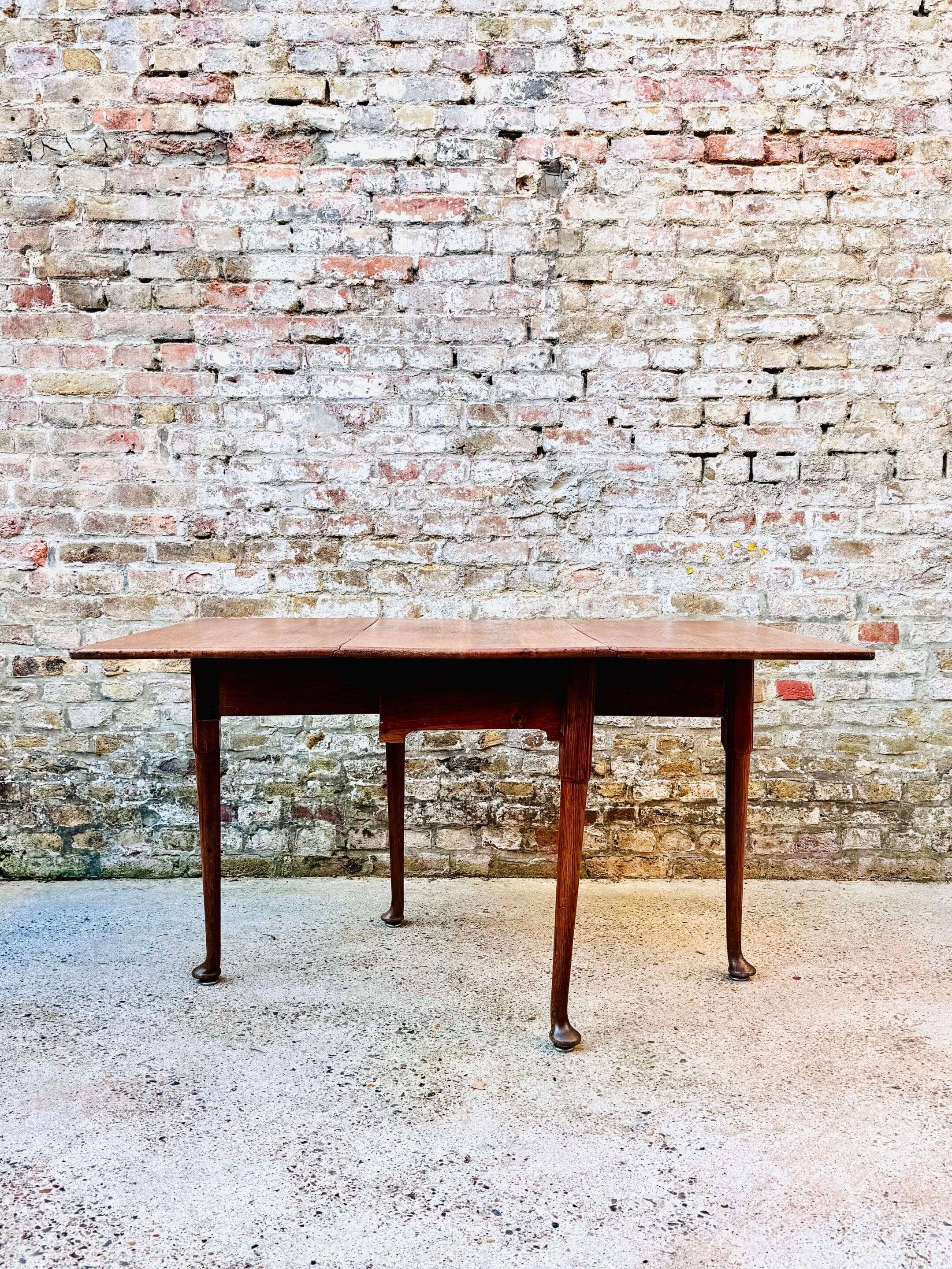1900 George III solid oak table