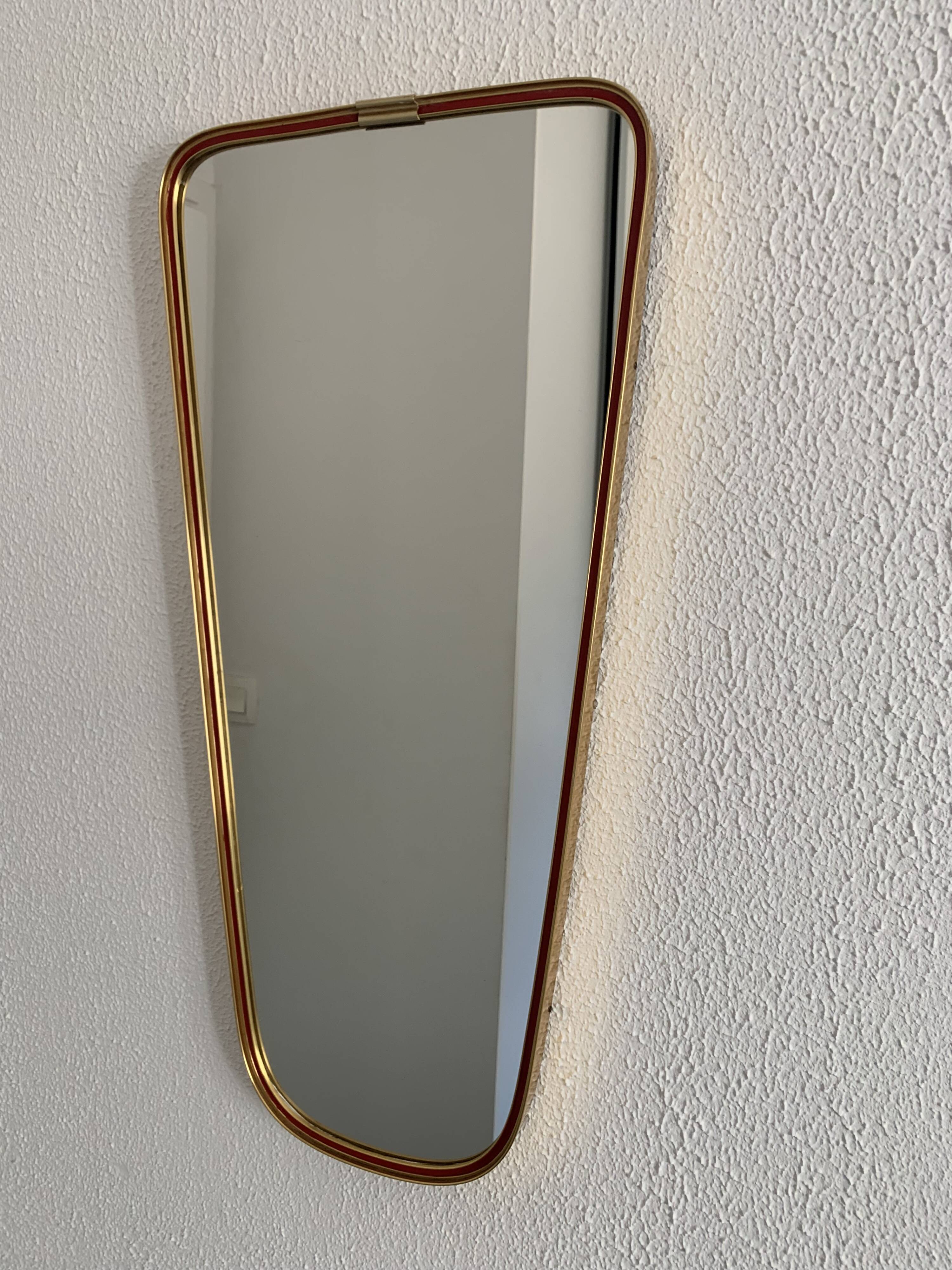 Vintage 1960s asymmetrical free-form rearview mirror, gold and red - 71 x 3