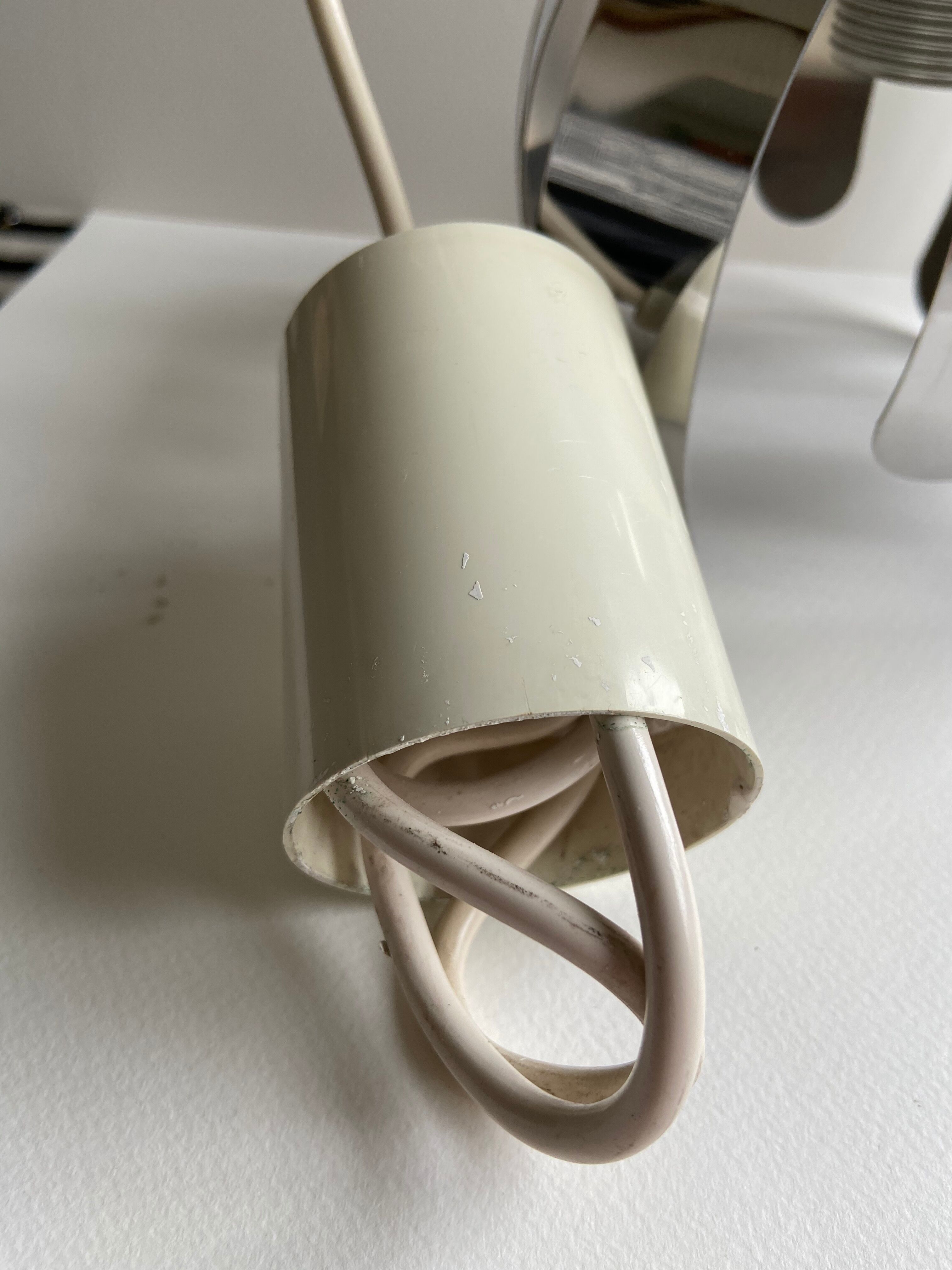 Chrome aluminium hanging lamp