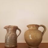 Set of 2 small pitchers
