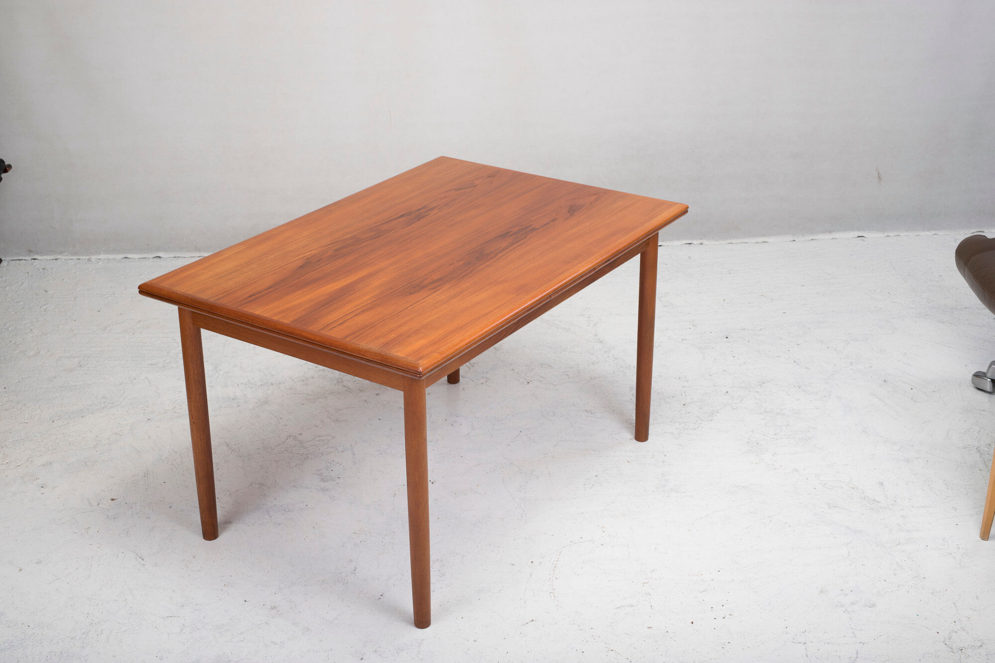 145 dining table by Willy Sigh for Sigh & Søns Møbelfabrik, 1960s