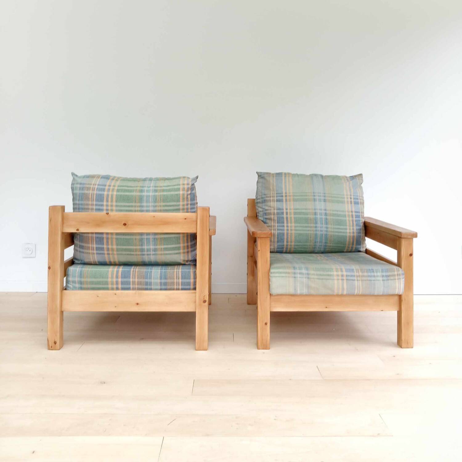 Pair of 80s armchairs